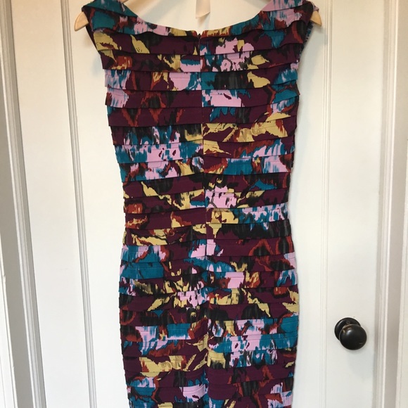 Dress - Picture 2 of 4